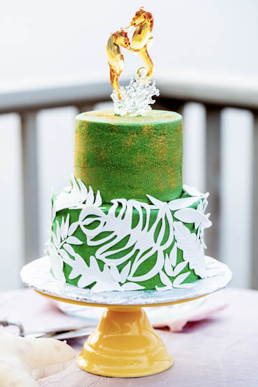 Crystal seahorse cake topper.