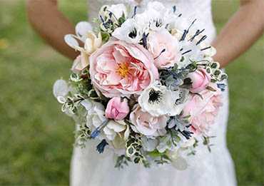Gorgeous wedding bouquet of flowers.